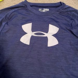 YXL under armour shirt heatgear